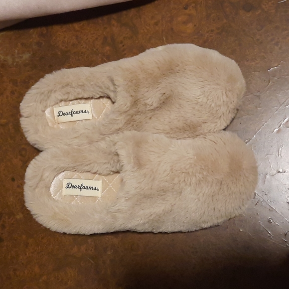 dearfoams Shoes Nwot Bailey Faux Fur Dearfoam Slippers Size Small